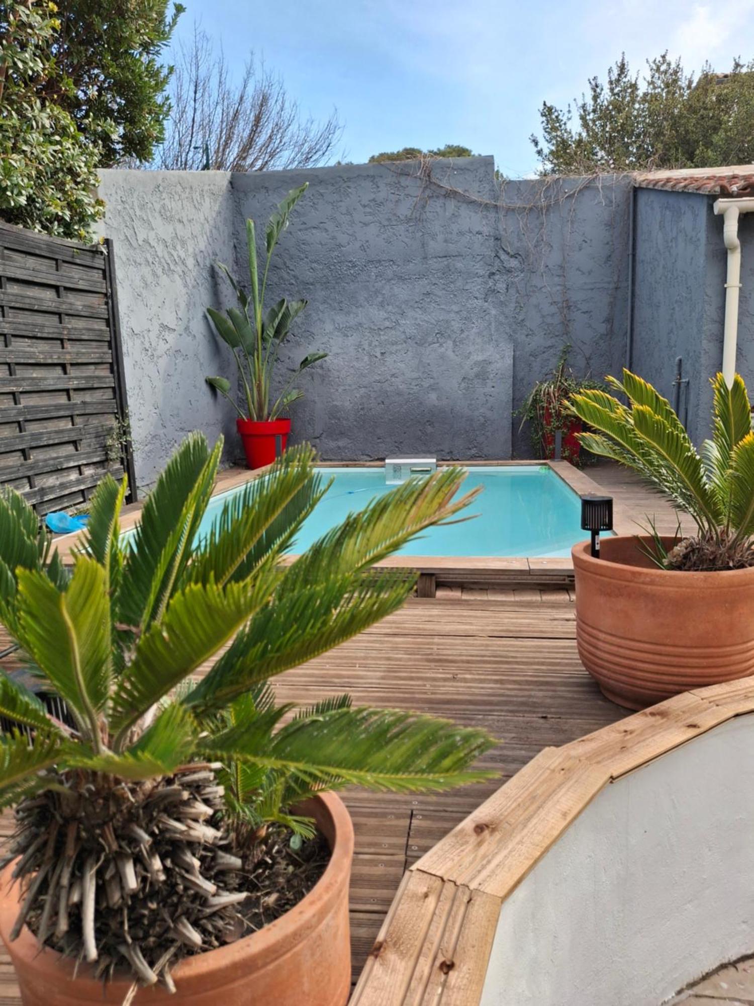 Maison Independante Avec Piscine Privative Pres De La Mer La Garde  Luaran gambar